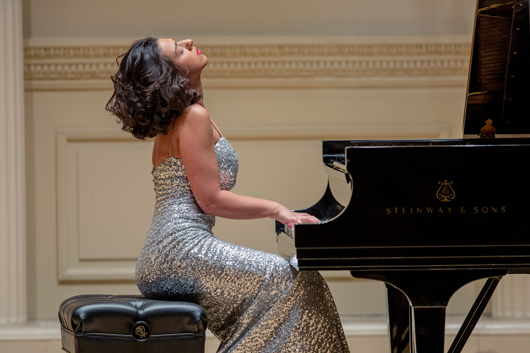 Performance_JenniferTaylor_083